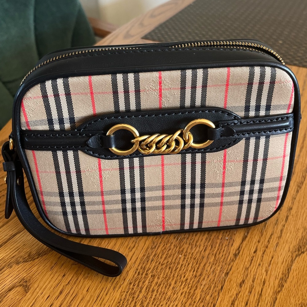 Burberry Bum Bag/ Belt Bag - Picture 3 of 11